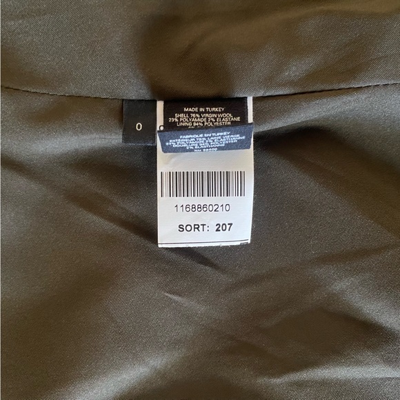 Theory Blazer in Forest Green - Picture 4 of 6